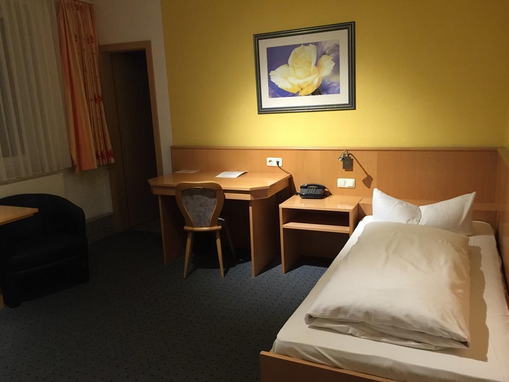 Hotel "Am Bergpark" Neue Drusel Kassel Ngoại thất bức ảnh